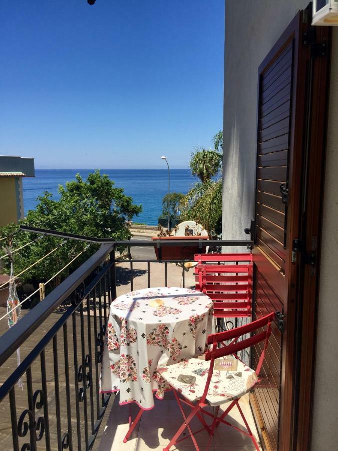 Da Francesca Villa Scilla Bagian luar foto